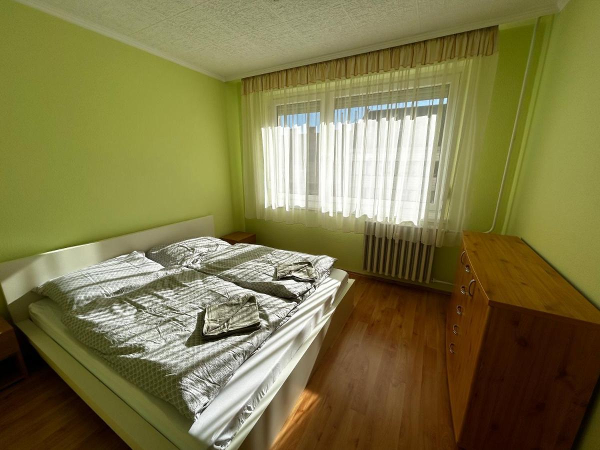 Backstage Apartment Gyor Exterior photo
