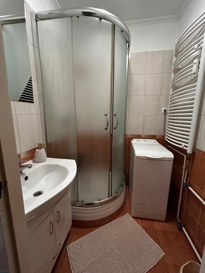 Backstage Apartment Gyor Exterior photo